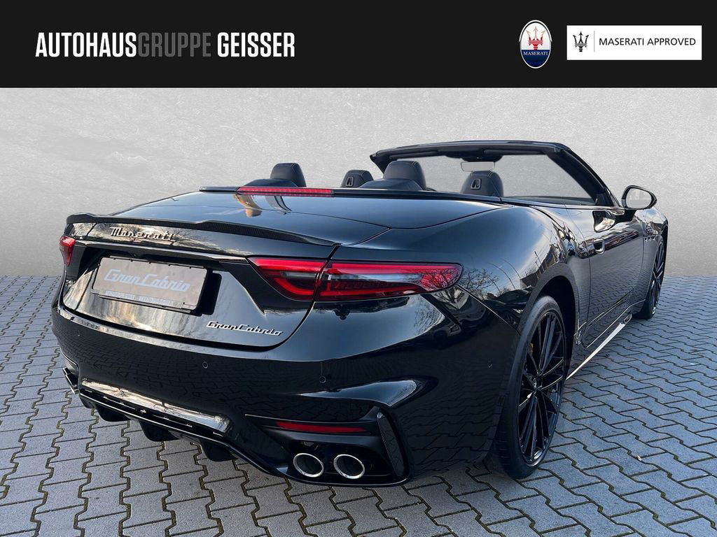Maserati GranCabrio Trofeo V6 AWD ACC HUD LED