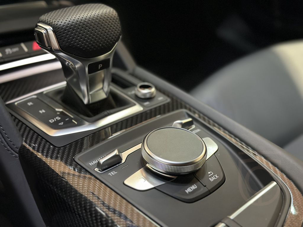 Audi R8 5.2 FSI RWD PERFORMANCE*B&O*KAMERA*LED*KEY/GO