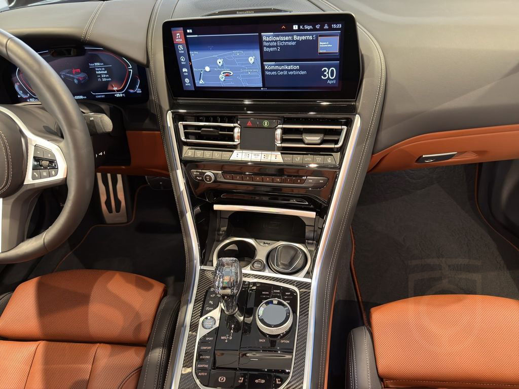 BMW 840i xDrive Cabrio M SportPro 20" B&W Carbon 3,9