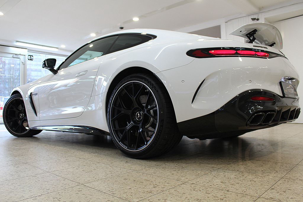 Mercedes-Benz AMG GT 63 4Matic+ Coupe Premium Plus*CARBON/LIFT