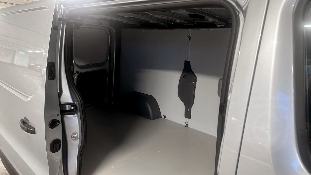 Renault trafic L2H1 NORDIC LINE DCI 150 EDC AUTOMAT