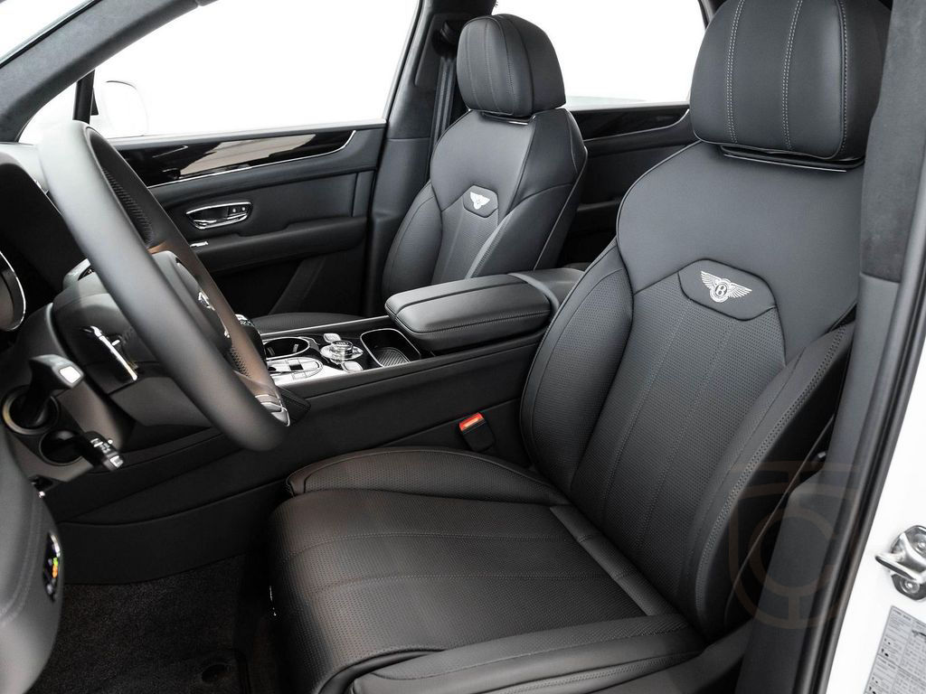 Bentley Bentayga V8 von BENTLEY MANNHEIM