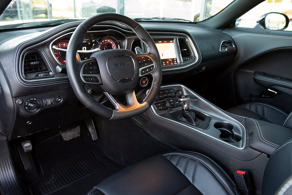 Dodge Challenger SRT Hellcat WideBody 727hk Sportavgas