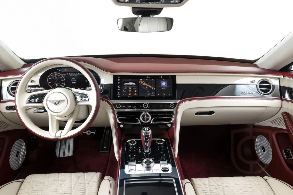 Bentley Flying Spur Azure V8 - Naim, Burgundy red