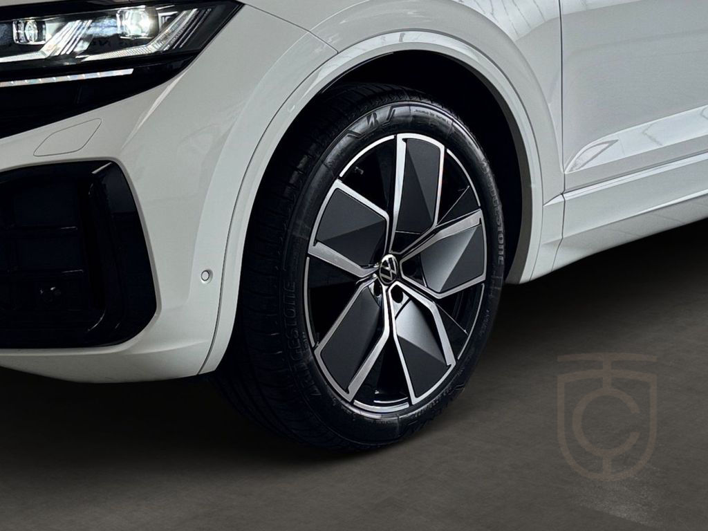 Volkswagen Touareg R-Line 3.0 TDI AHK Black 360 Nacht Luft