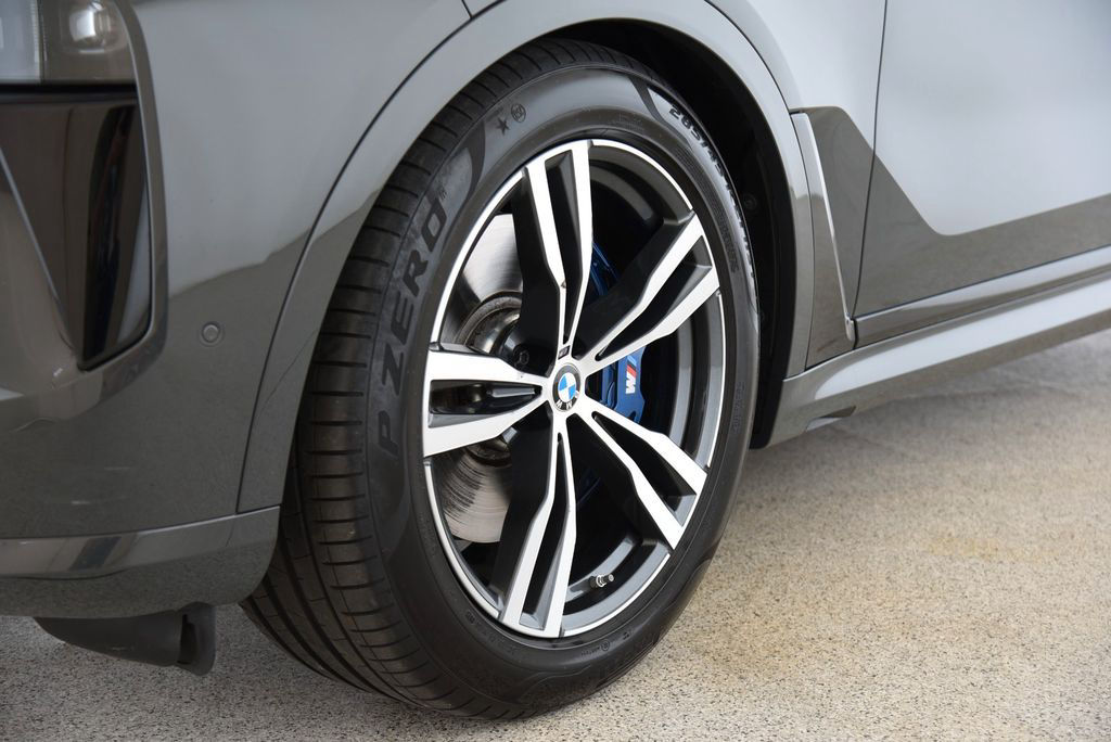 BMW X7 xDrive40d M Sport Head-Up Pano ACC*UVP133.800