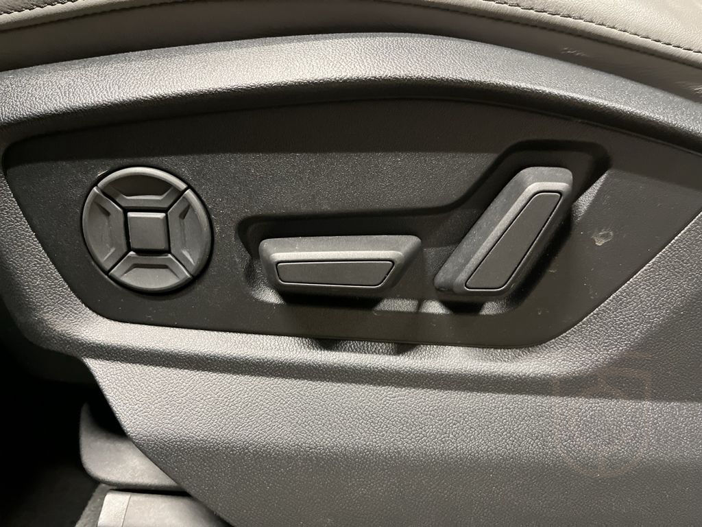 Audi SQ8 TFSI quattro tiptronic Keramik Luft Pano