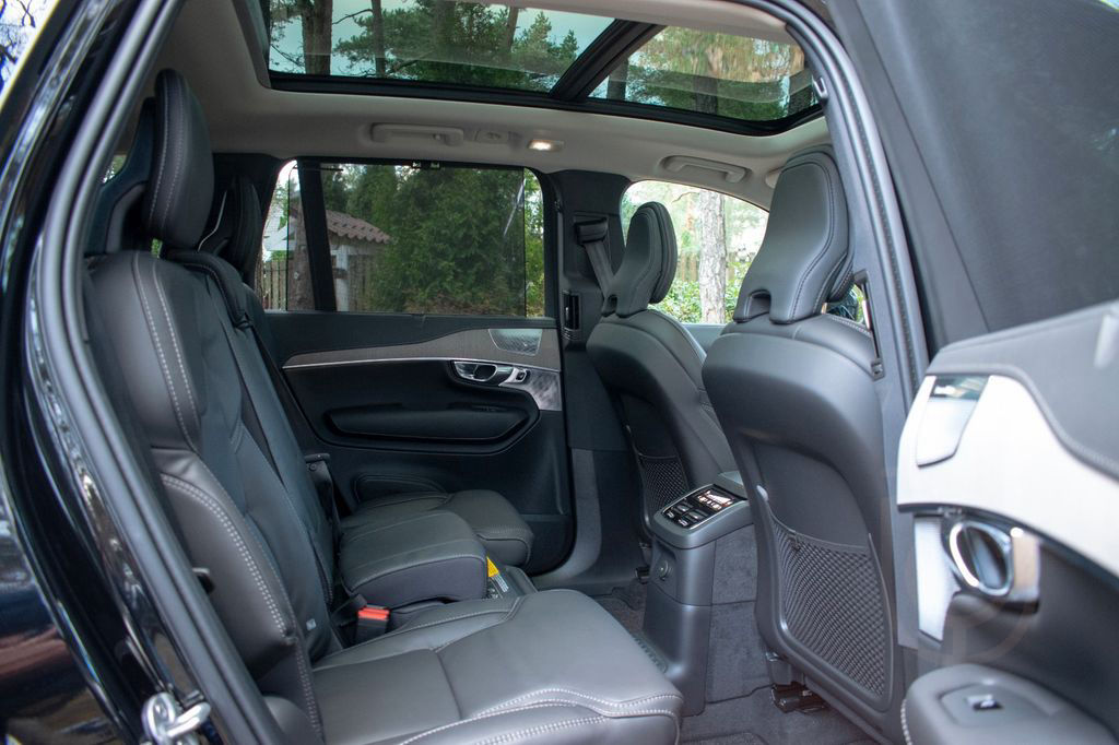 Volvo XC90 T8 B&W ULTRA DARK MASSAGE 4C STNDHZ ANHKP 7
