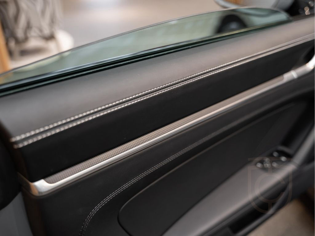 Porsche 992 992 Targa 4 Lift Carbon Bose 911 3.0 Targa 4