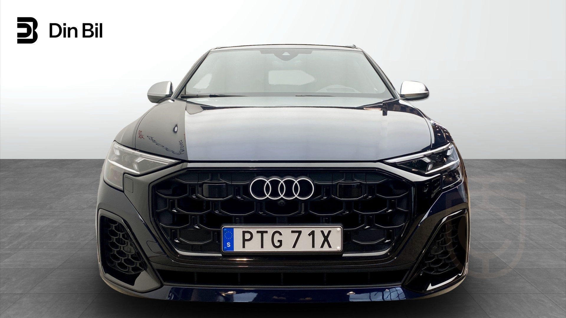 Audi SQ8 TFSI quattro