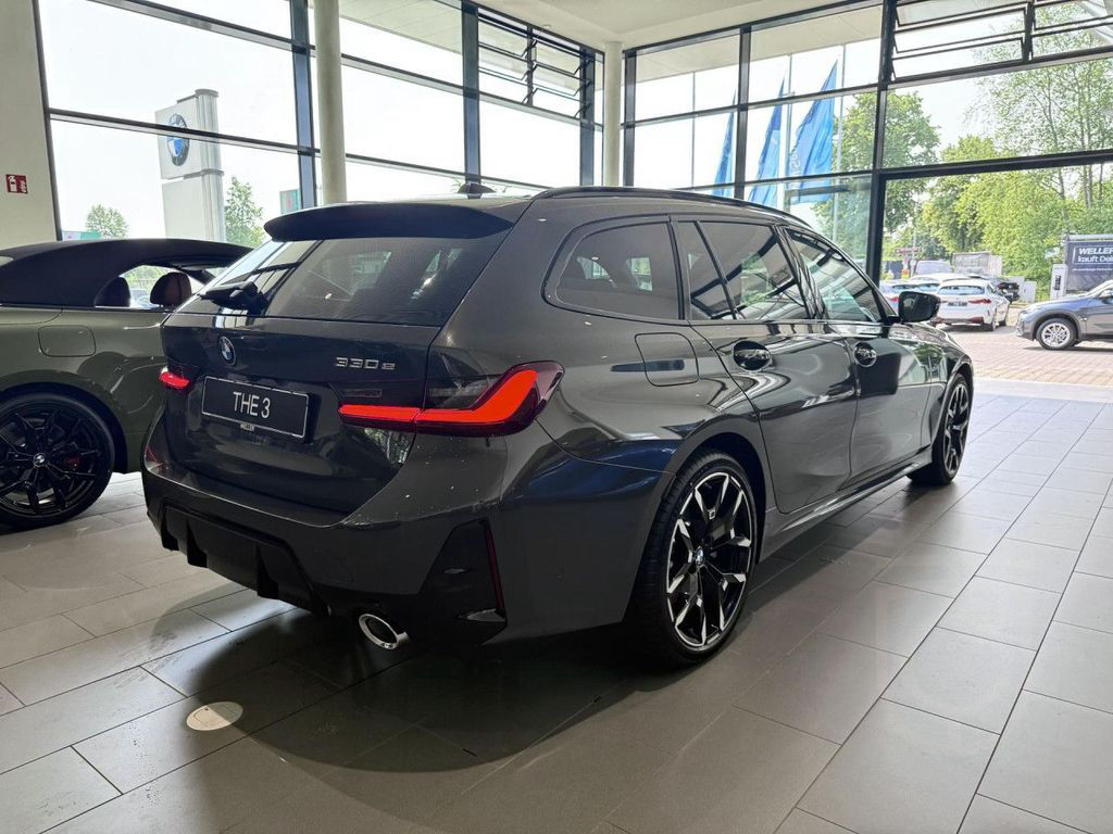 BMW 330e Touring M-SPORT INNOV. COMFO. AHK Bluetooth