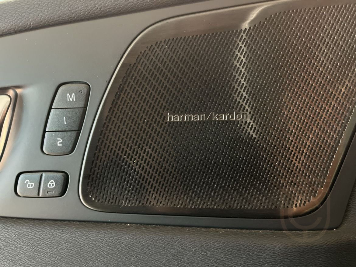 Volvo XC60 Recharge T6 AWD Plus Dark Edition