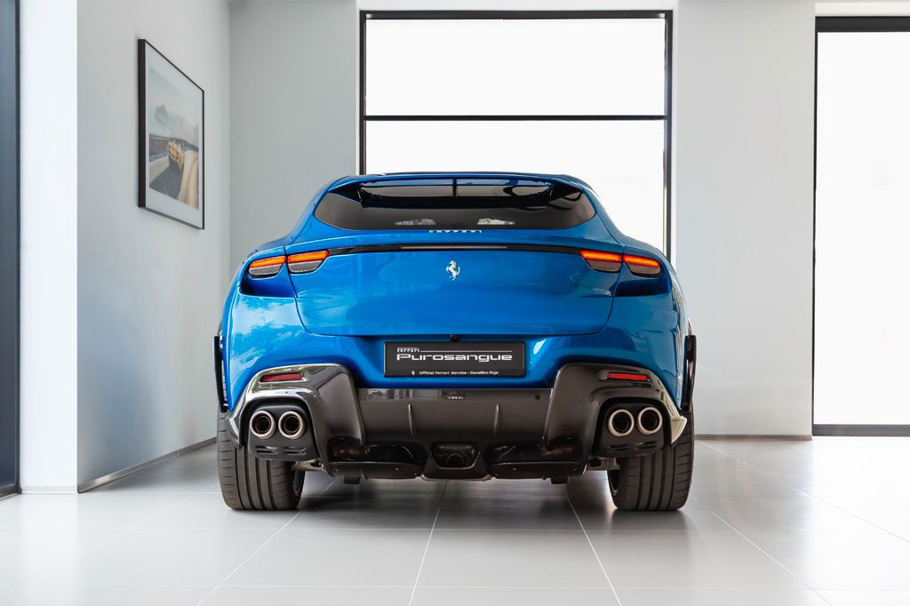 Ferrari Purosangue V12 DCT - Blu Corsa, Visual Carbon