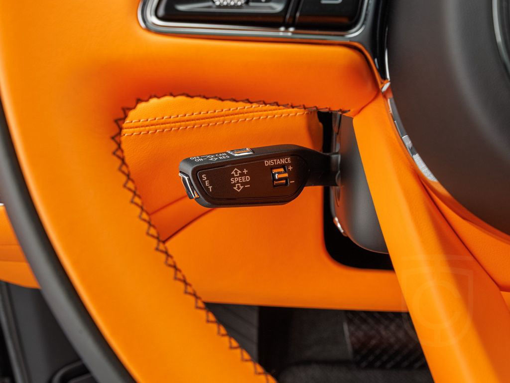 Bentley Bentayga S V8 / Mandarin - Lederfarbe