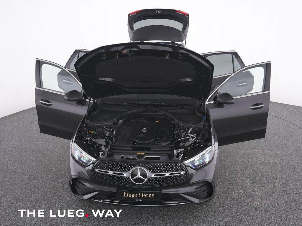 Mercedes-Benz GLC 300 e 4M AMG+MBUX+DLight+AHK+Mem+Keyl+20+360