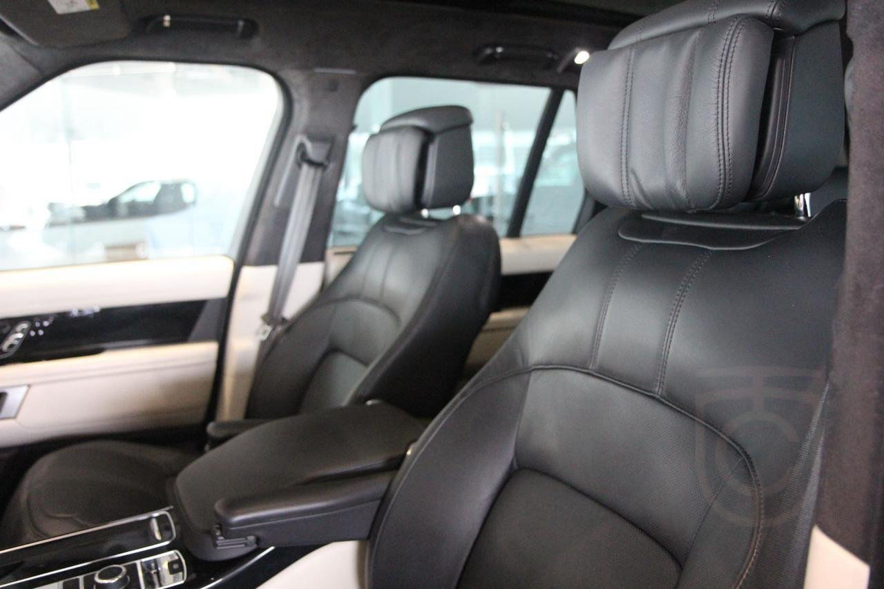 Land Rover Range Rover P400e