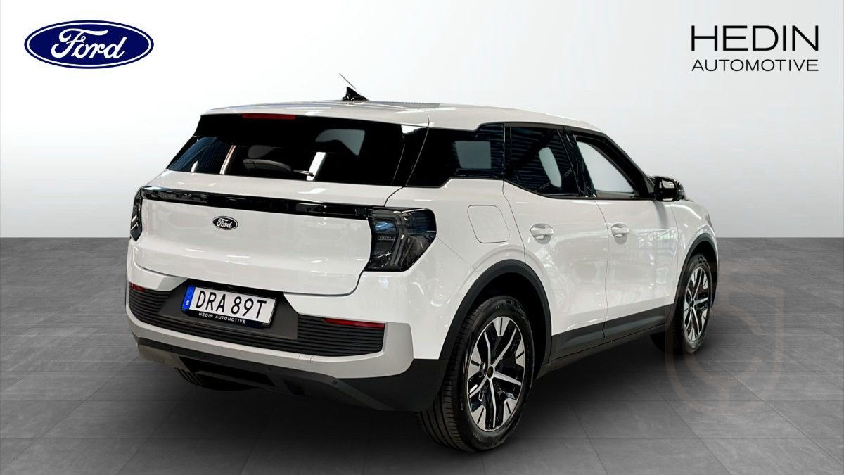 Ford Explorer LONG RANGE RWD