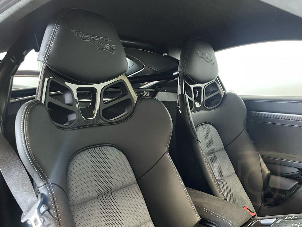 Porsche Cayman 718 GT4 RS*WEISSACH*CARBON*CAM*BOSE*LED*