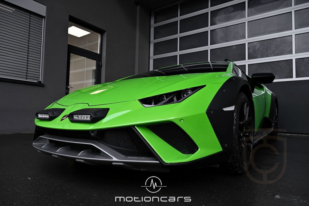 Lamborghini Huracan Sterrato 1 OF 1499 EXP € 274.983