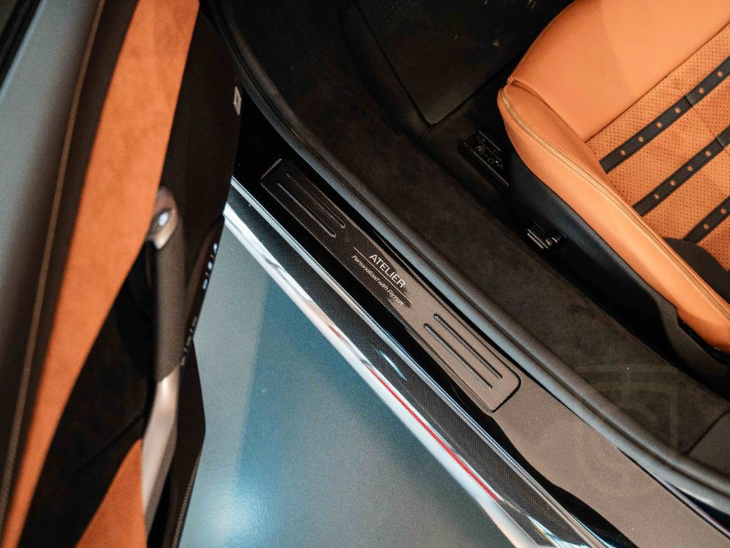 Ferrari 296 GTS Atelier*Lift*Carbon*Lackierte-Nummern