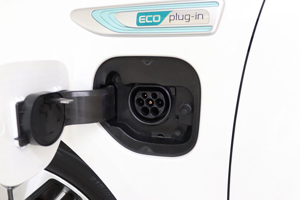Kia Optima Sport Wagon Plug-in Hybrid Pluspaket 2