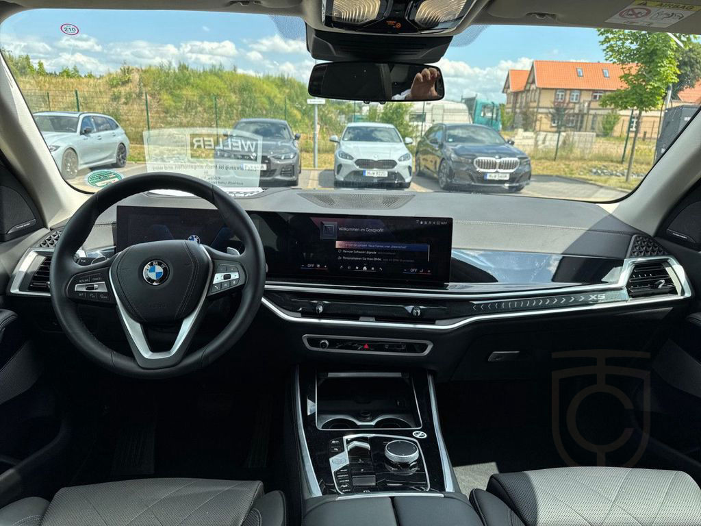 BMW X5 xDrive30d AHK Pano DAProf PAProf H/K LCProf