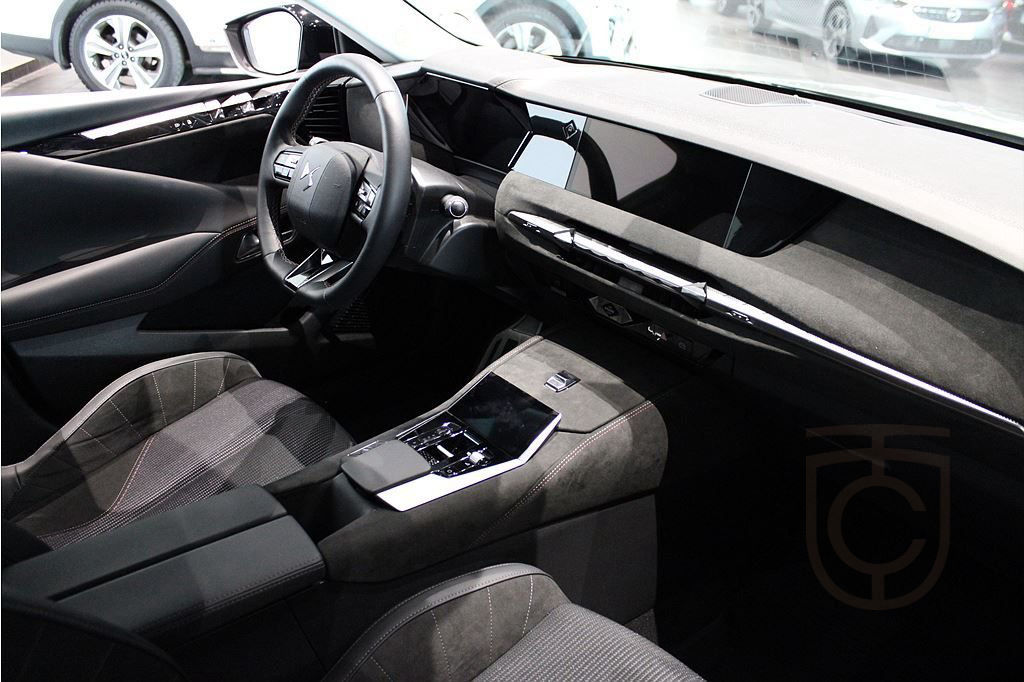 DS 4 Performance Line E-Tense