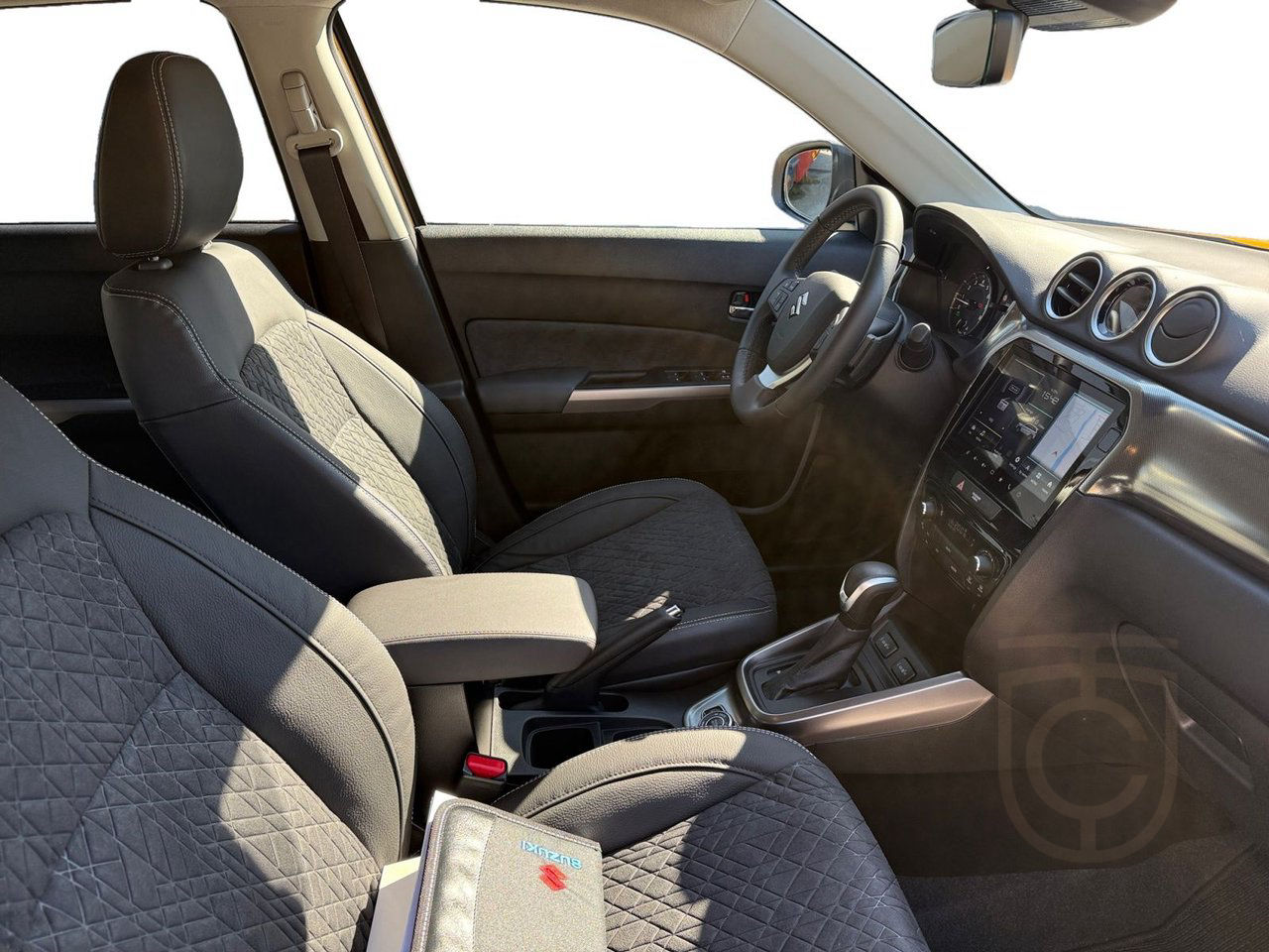 Suzuki Vitara HEV AllGrip Inclusive ink