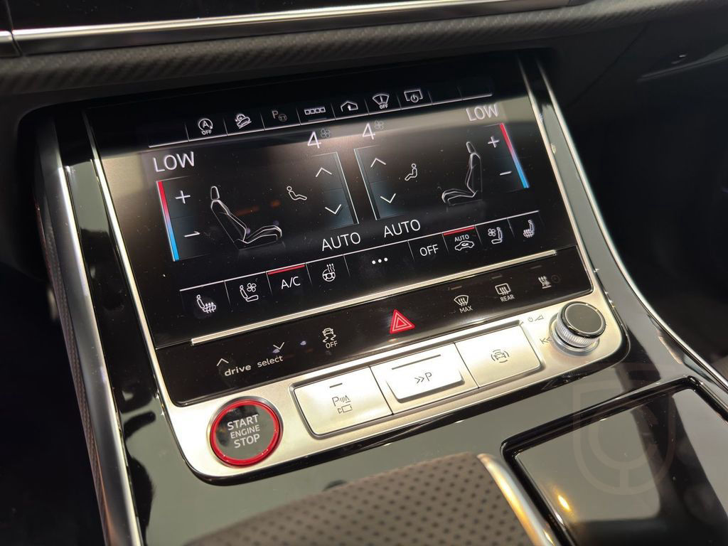 Audi SQ8 SUV TFSI 373(507) kW(PS) tiptronic*PANO*Bang