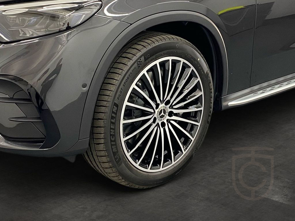 Mercedes-Benz GLC 300 d 4Matic AMG+HUD+PANO+AHK+DIGITAL+360°