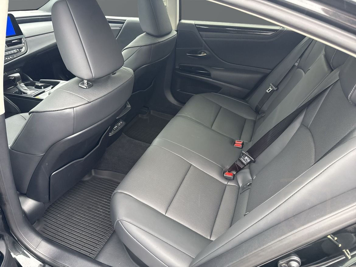 Lexus ES 300h LIMITED EDITION