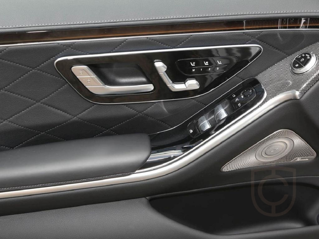 Mercedes-Benz S 580 e lang AMG Night Panorama Multikontursitze