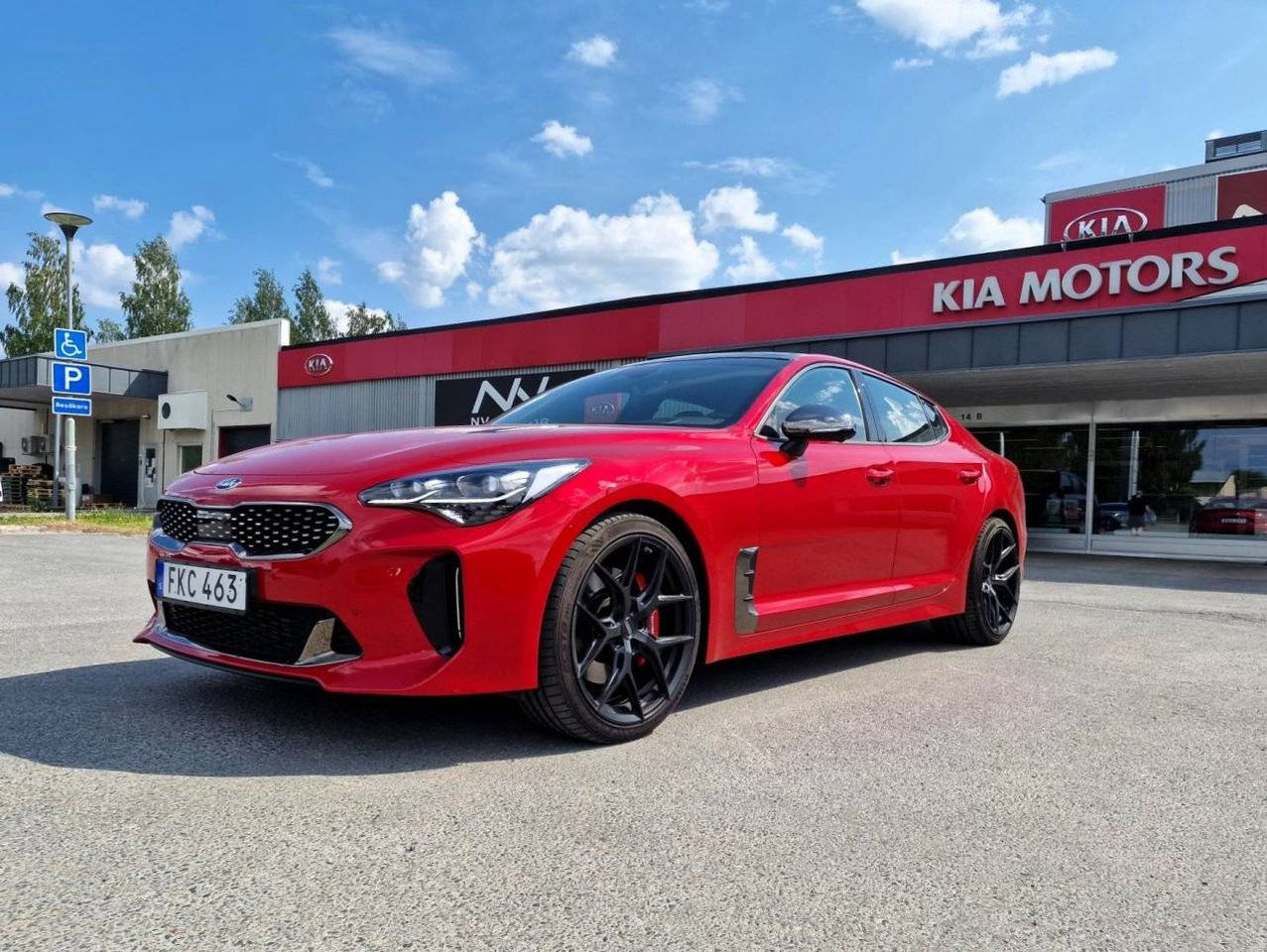 Kia Stinger GT 3.3 V6 T AWD i toppskick,