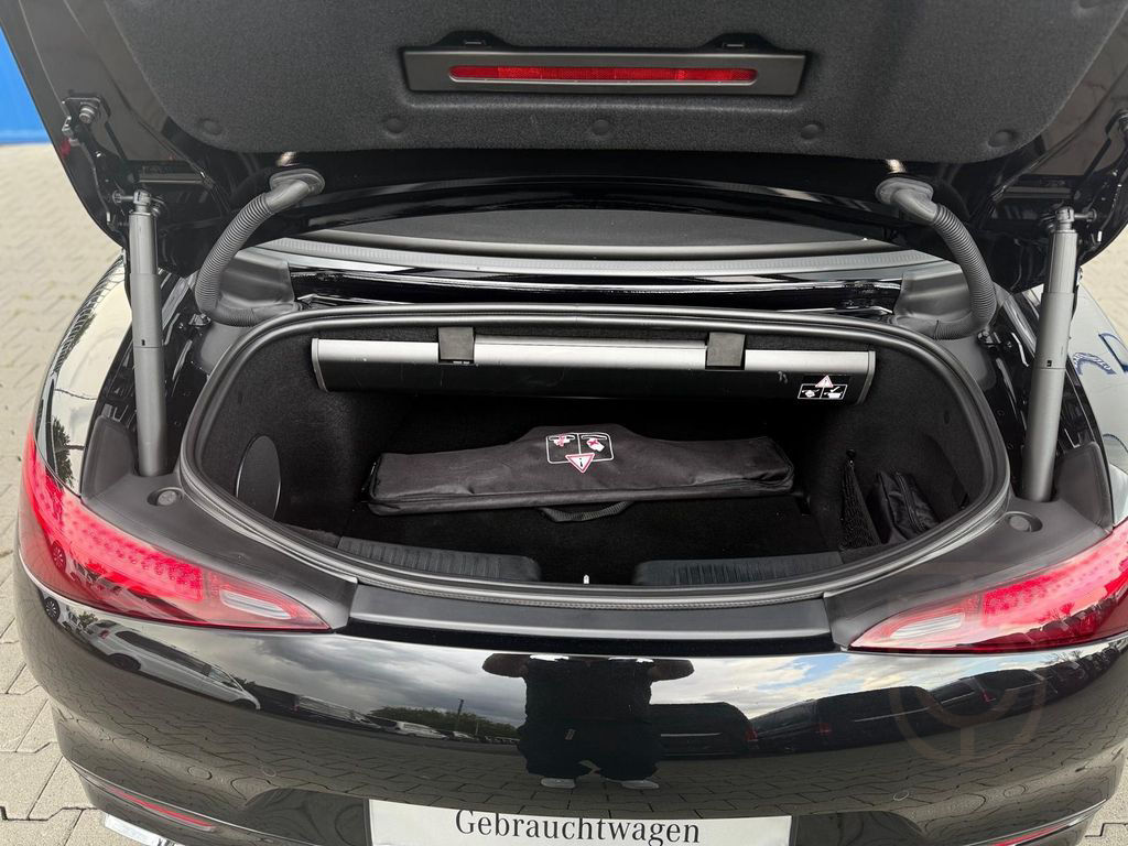 Mercedes-Benz SL63 4MATIC+ DISTRONIC HEAD-UP HINTERACHSLENKUNG