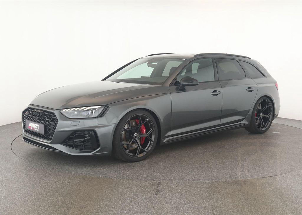 Audi RS4 Avant competition+ Matrix Pano Nav BangO Kam