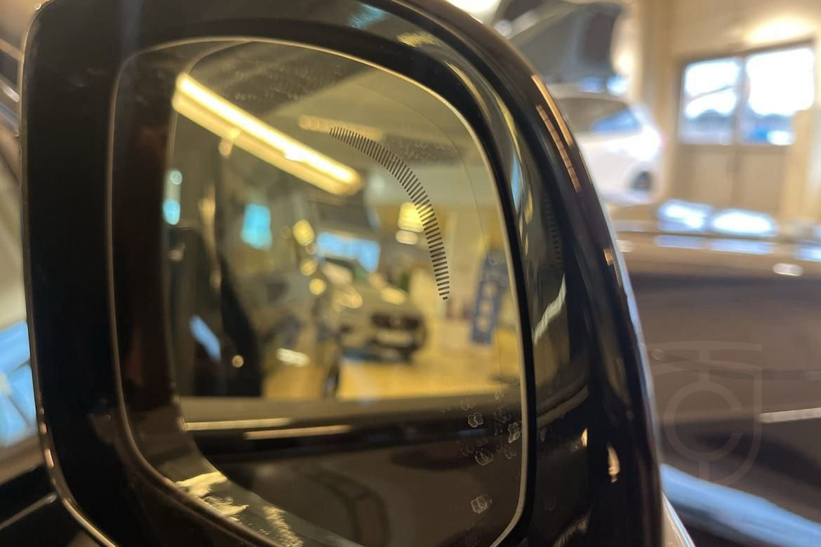 Volvo XC90 Recharge T8 Ultimate Dark Edition