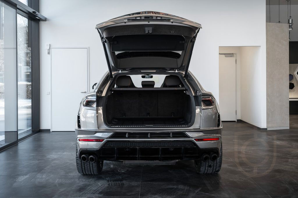 Lamborghini Urus S | Akrapovič | Full Spec