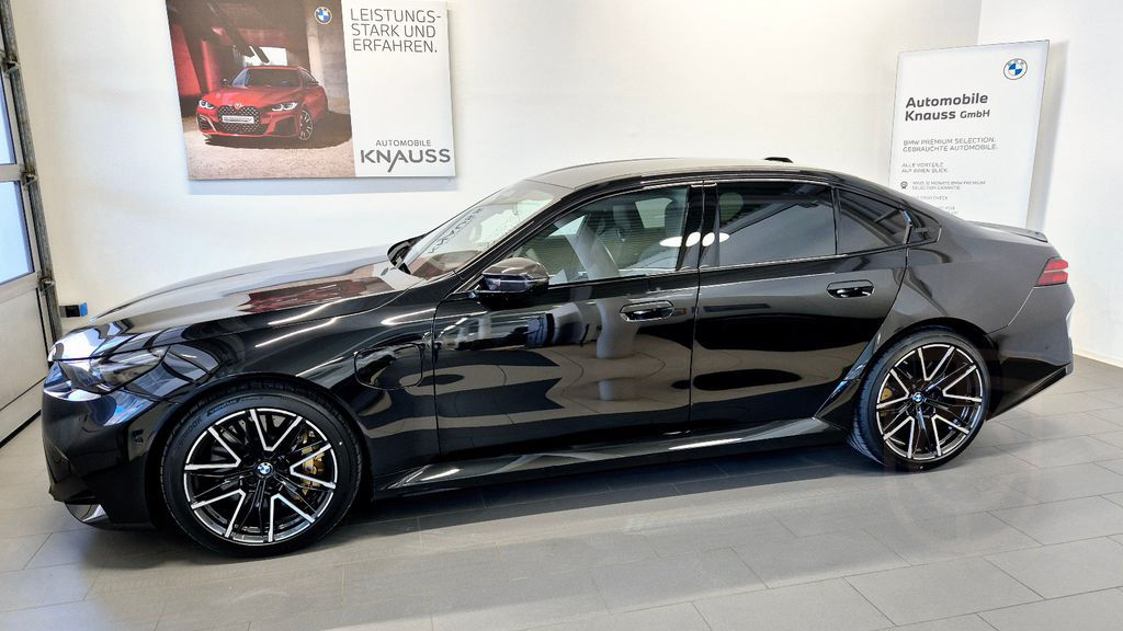BMW M5 Limo G90 Ultimate Keramik Carbon B&W FULL!!!