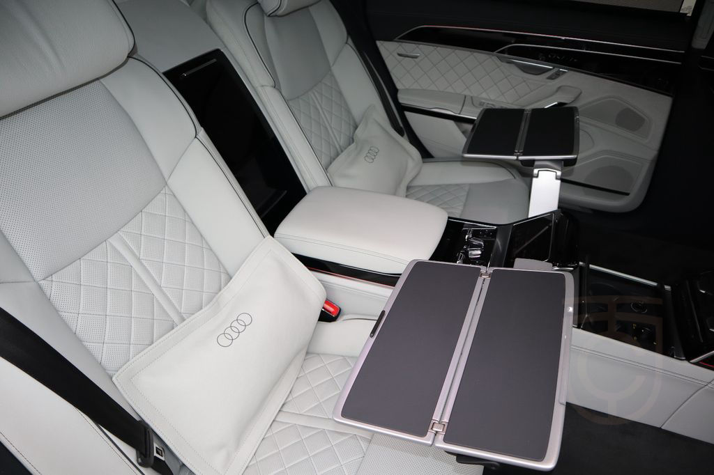 Audi A8L 60 TFSIe lang FULL EXCLUSIVE / UPE 181.170,-