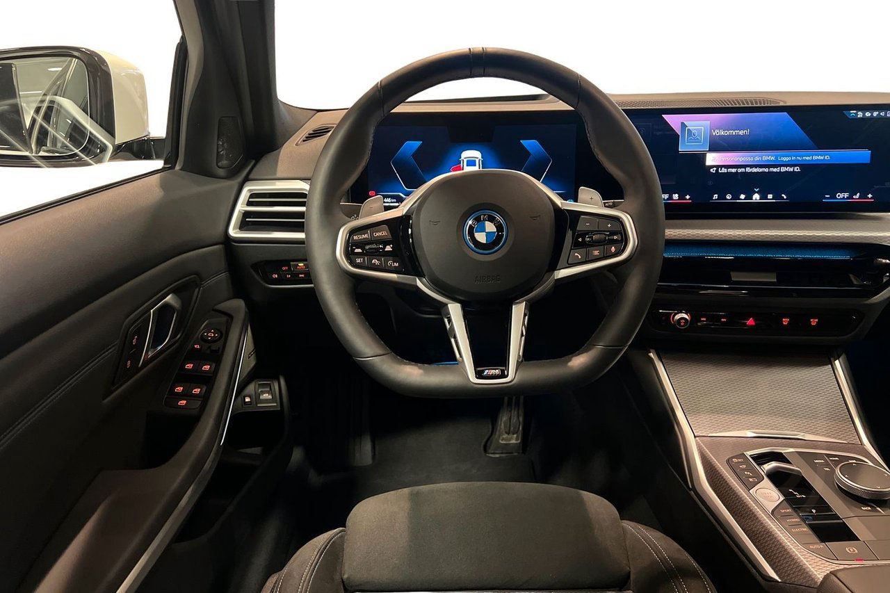 BMW 330e xDrive Touring
