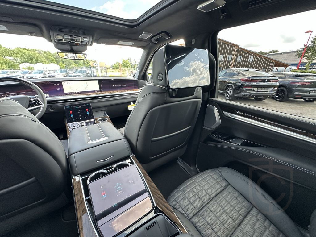 Cadillac Escalade MY25 ESV Sport Platinum Langversion