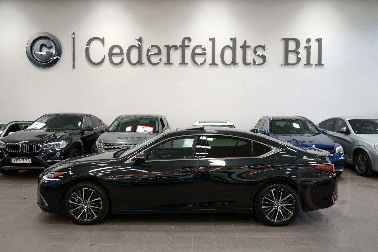 Lexus ES 300h 2.5 E-CVT Limited Edition