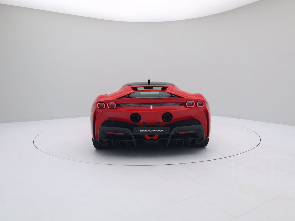 Ferrari SF90 Stradale - FERRARI HAMBURG