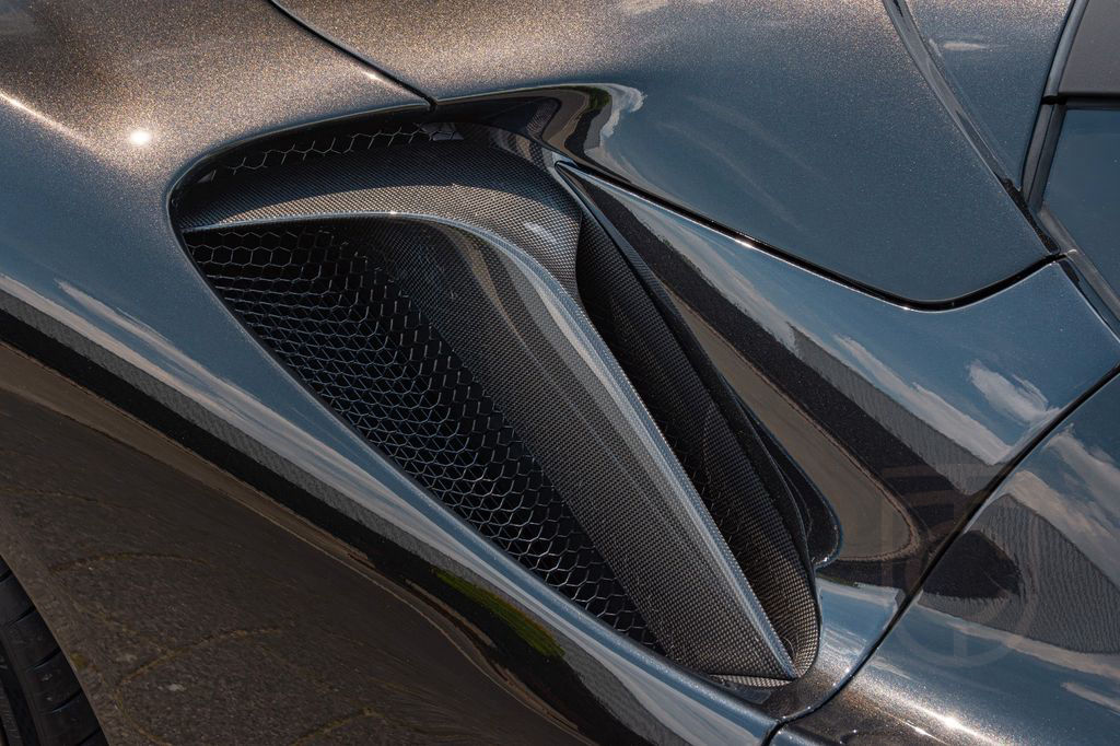 Ferrari SF90 Spider Assetto Fiorano *CARBON (11x)*XPEL*