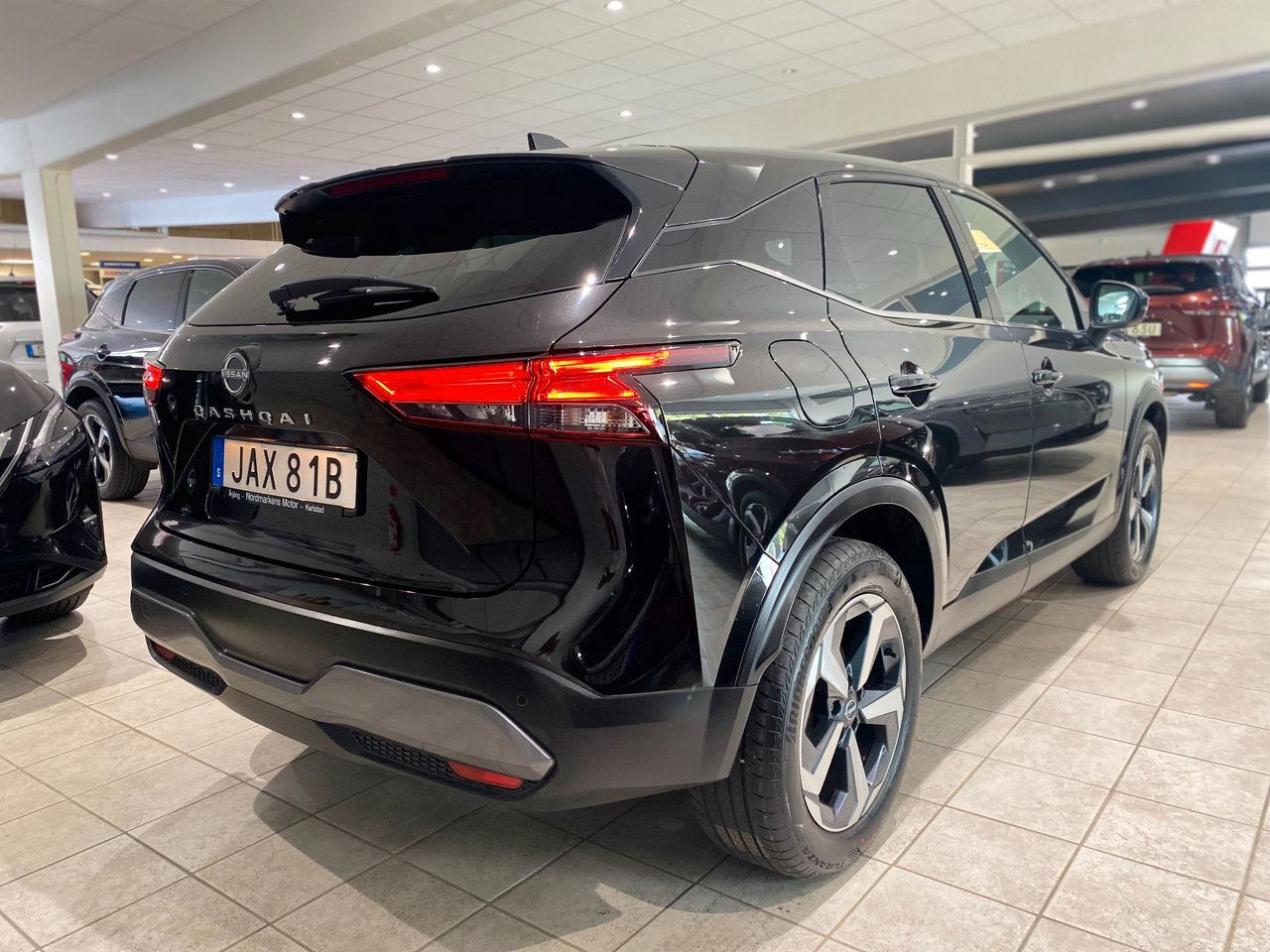 Nissan Qashqai 1.3 DIG-T XTRONIC-CVT N-Connecta