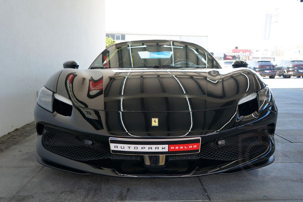 Ferrari 296 GTS BLACK*LIFT*CARBON+Corsa Racing Seats*NEW