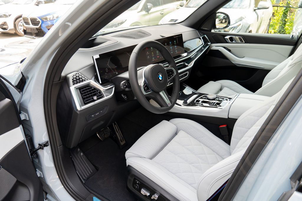 BMW X5 30d M SPORT.DR.ASS.PANO.LUFTF.H/K.360.AHK.22"