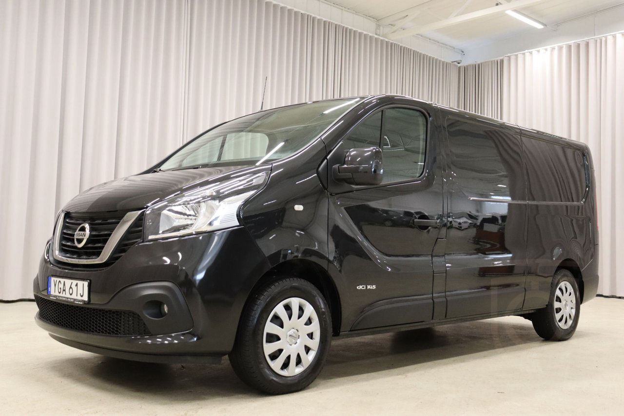 Nissan NV300