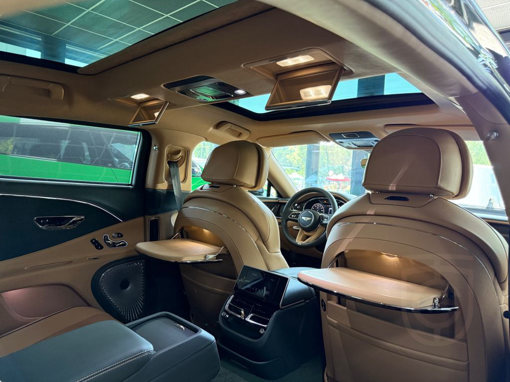 Bentley Flying Spur S V8- Carbon- B&O- Pano