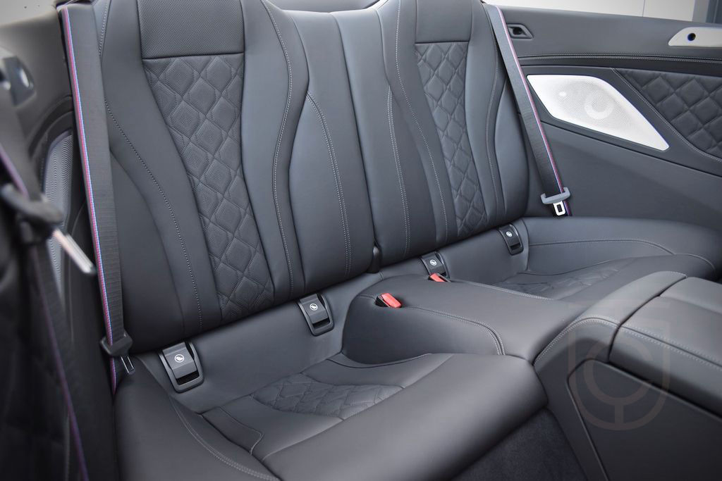 BMW M8 CABRIO COMPETITION AMBIENTE 360KAMERA B&W 19%